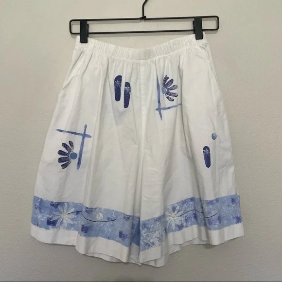 Play alegre hand painted costal grandma shorts sz.M womens small spot on back - Picture 1 of 4